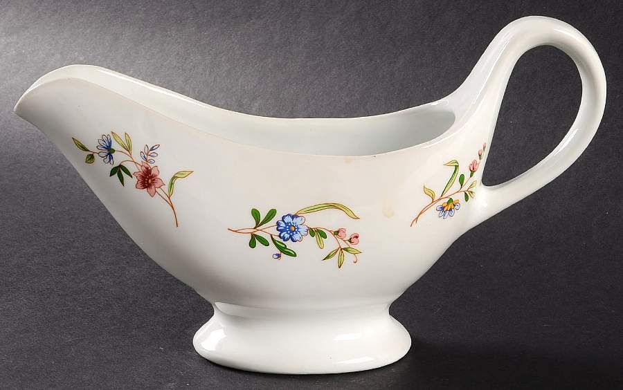 Versailles (Smooth) Open Sauce Boat by BIA Cordon Bleu-1