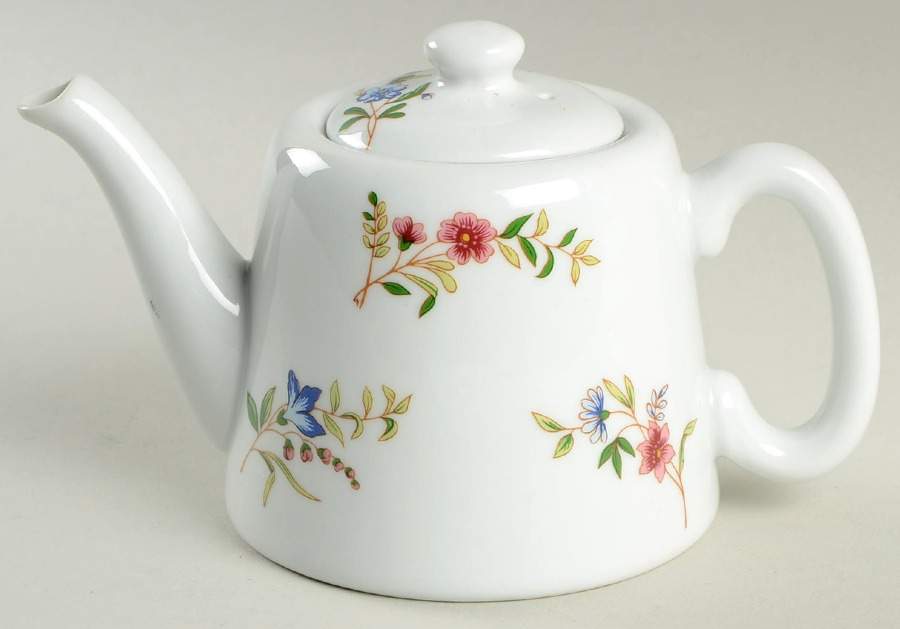 Versailles (Smooth) Individual Teapot & Lid by BIA Cordon Bleu-1