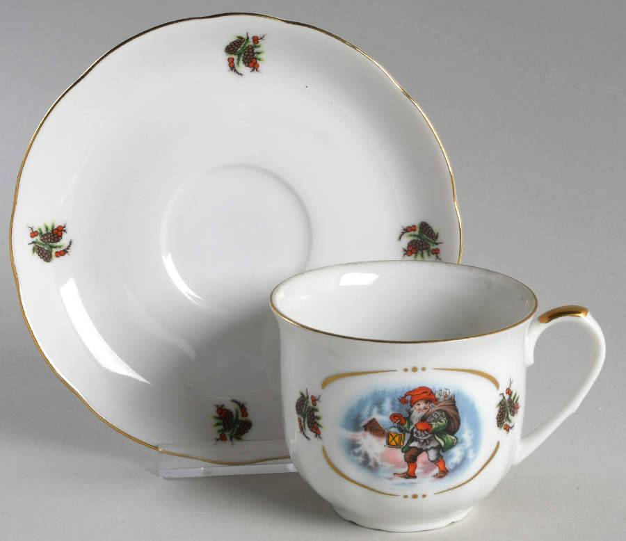 Old Fashioned Christmas Flat Cup & Saucer Set by Christineholm-1