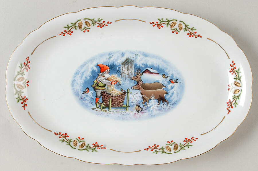 Old Fashioned Christmas 11" Oval Serving Platter by Christineholm-1