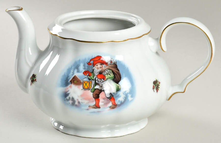 Old Fashioned Christmas Teapot No Lid by Christineholm-1