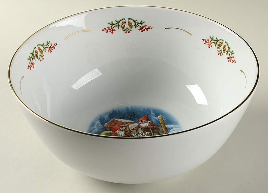 Old Fashioned Christmas 10" All Purpose Serving Bowl by Christineholm-1