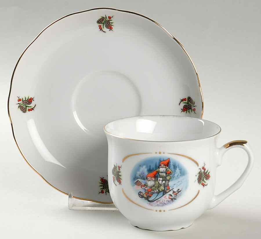 Old Fashioned Christmas Flat Cup & Saucer Set by Christineholm-1