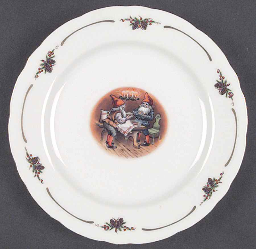 Old Fashioned Christmas Bread & Butter Plate by Christineholm-1