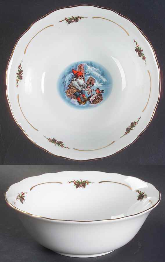 Old Fashioned Christmas Coupe Cereal Bowl by Christineholm-1