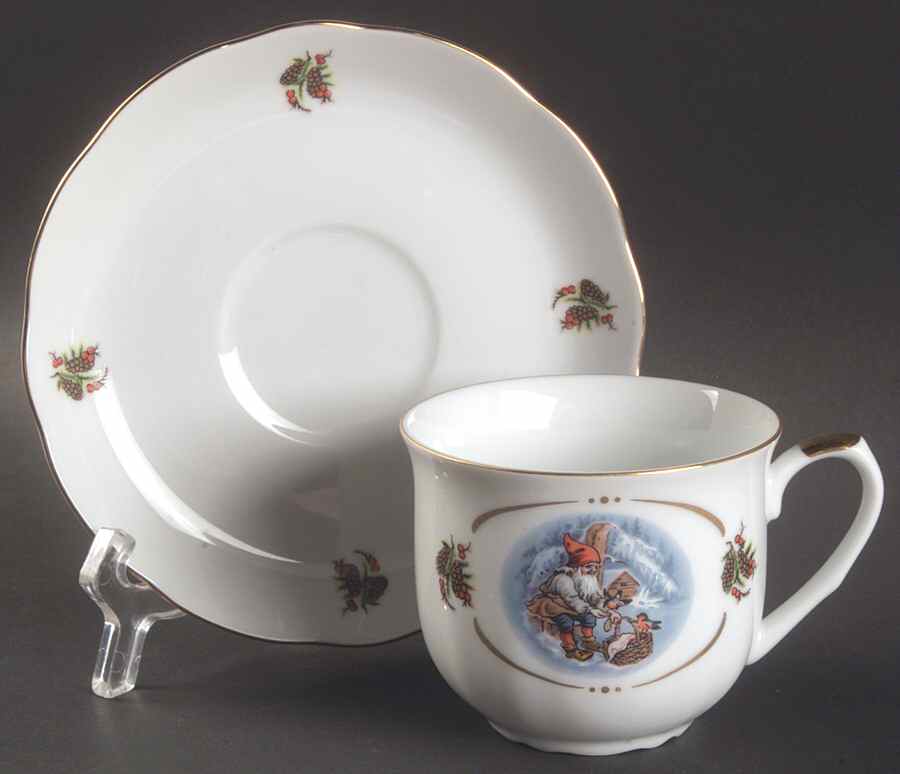 Old Fashioned Christmas Flat Cup & Saucer Set by Christineholm-1