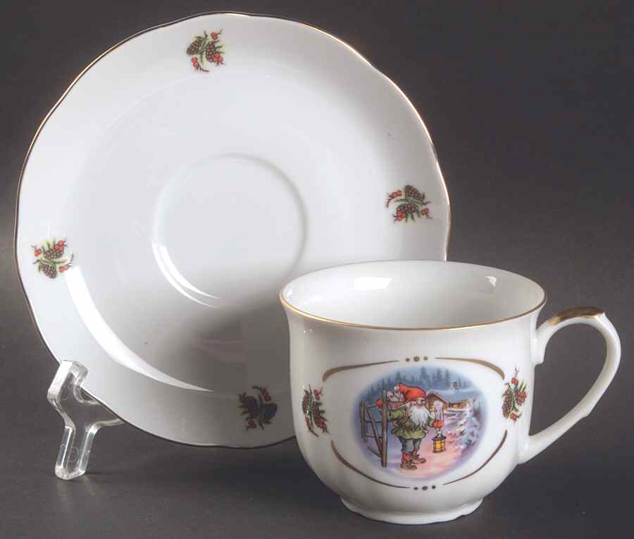 Old Fashioned Christmas Flat Cup & Saucer Set by Christineholm-1