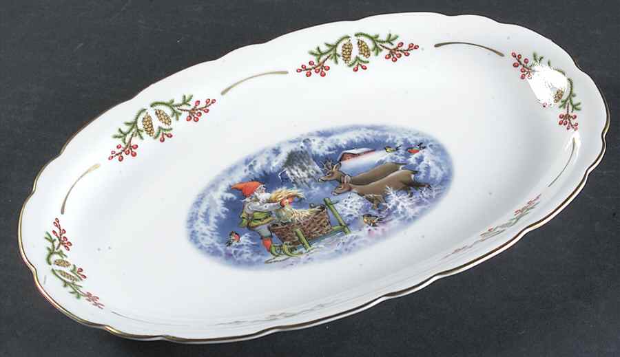 Old Fashioned Christmas 13" Oval Serving Platter by Christineholm-1