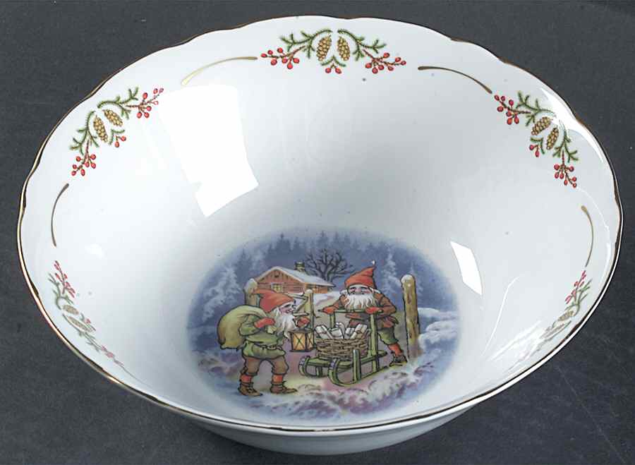 Old Fashioned Christmas 9" Round Vegetable Bowl by Christineholm-1