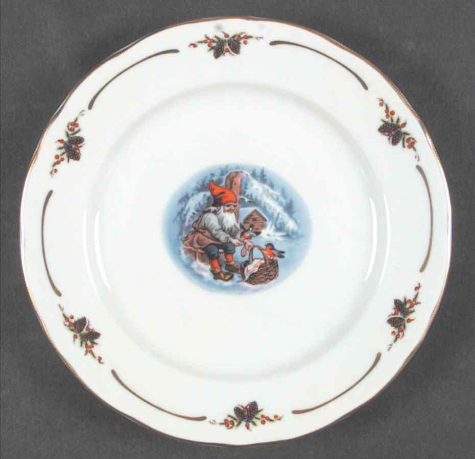 Old Fashioned Christmas Bread & Butter Plate by Christineholm-1