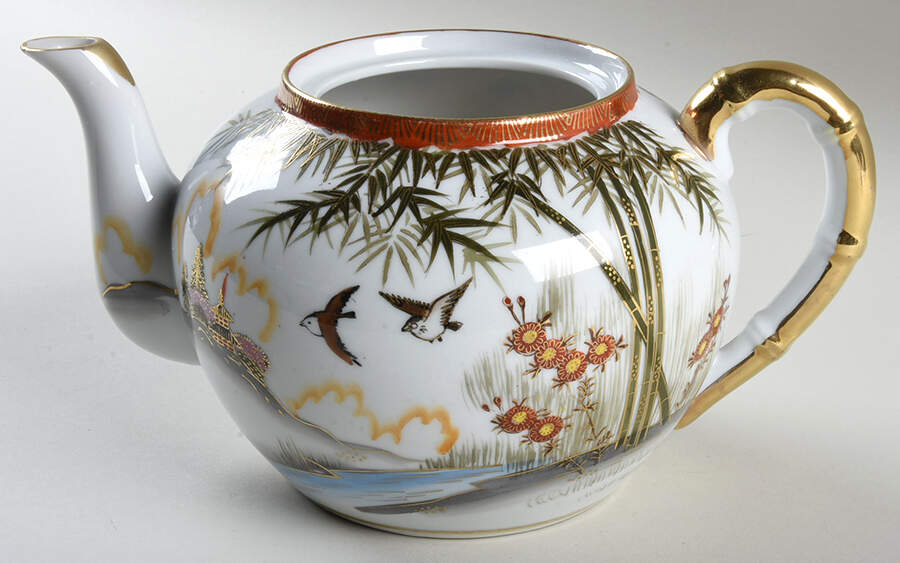 246 Teapot No Lid by Craftsman (Japan)-1