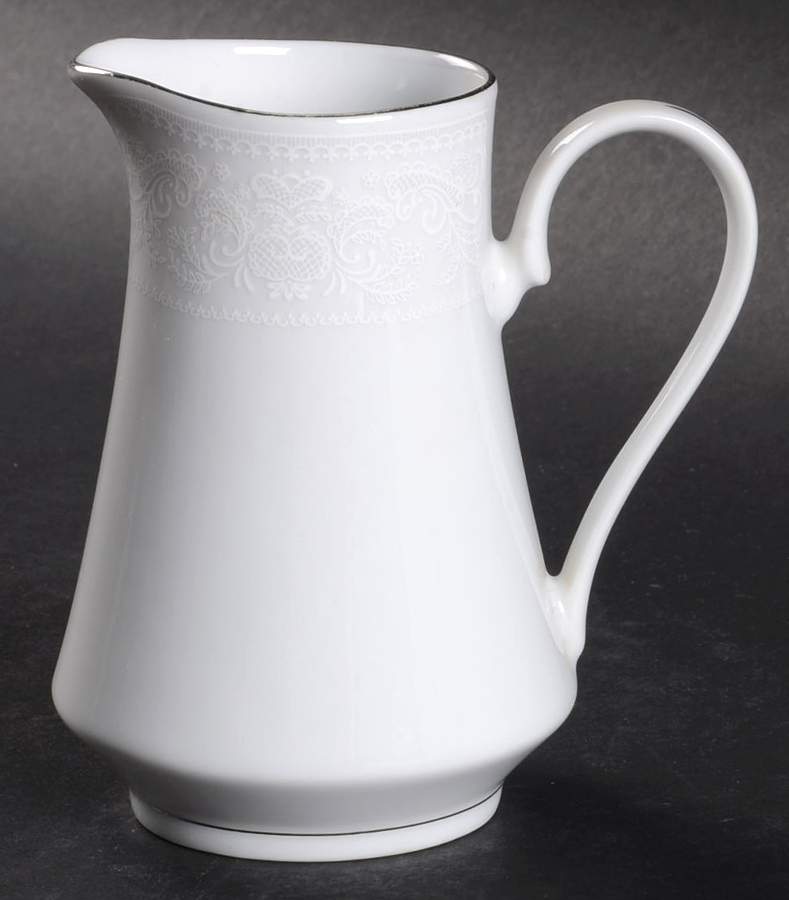 Crochet Creamer by Crown Ming-1