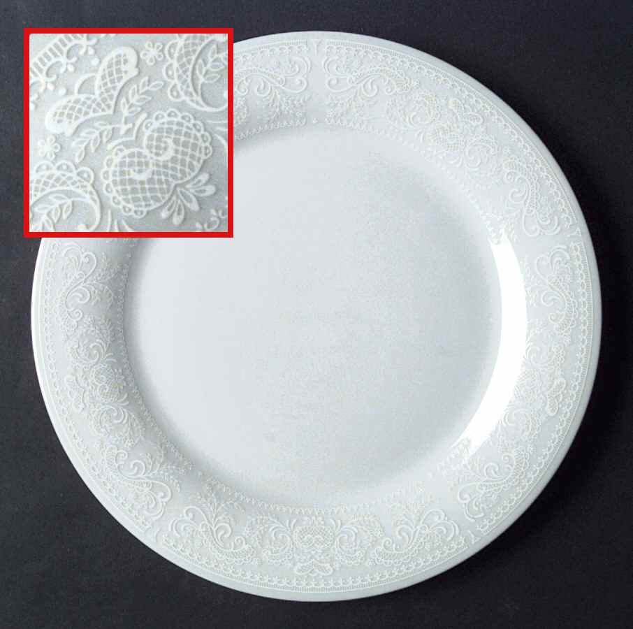 Crochet Dinner Plate by Crown Ming-1