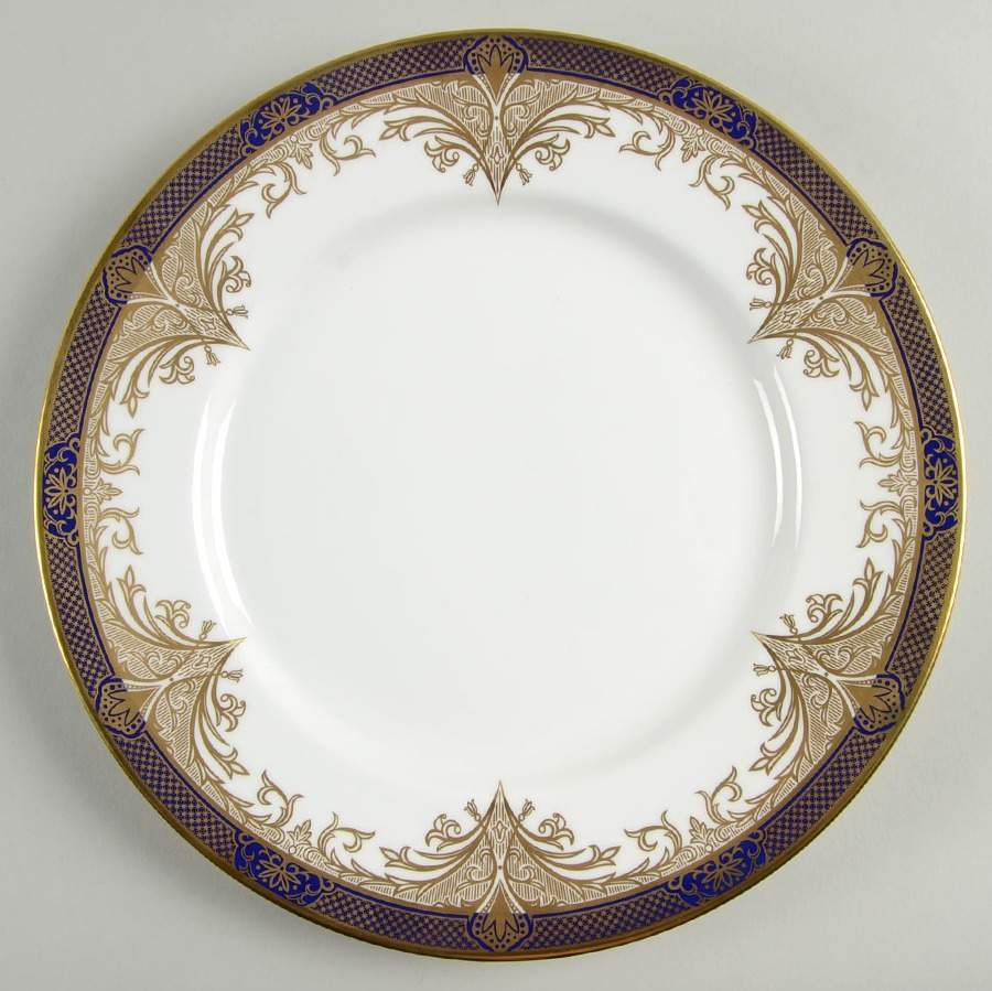 Caernarvon Dinner Plate by Caverswall-1