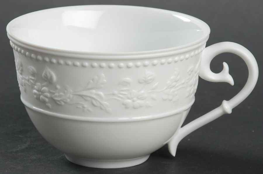 Georgia White Flat Cup by Jean Louis Coquet-1