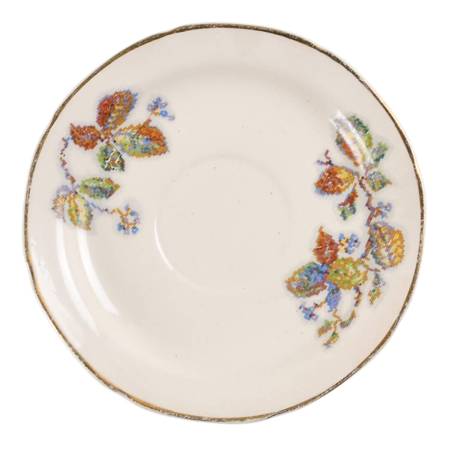 C135 Saucer by Crooksville-1