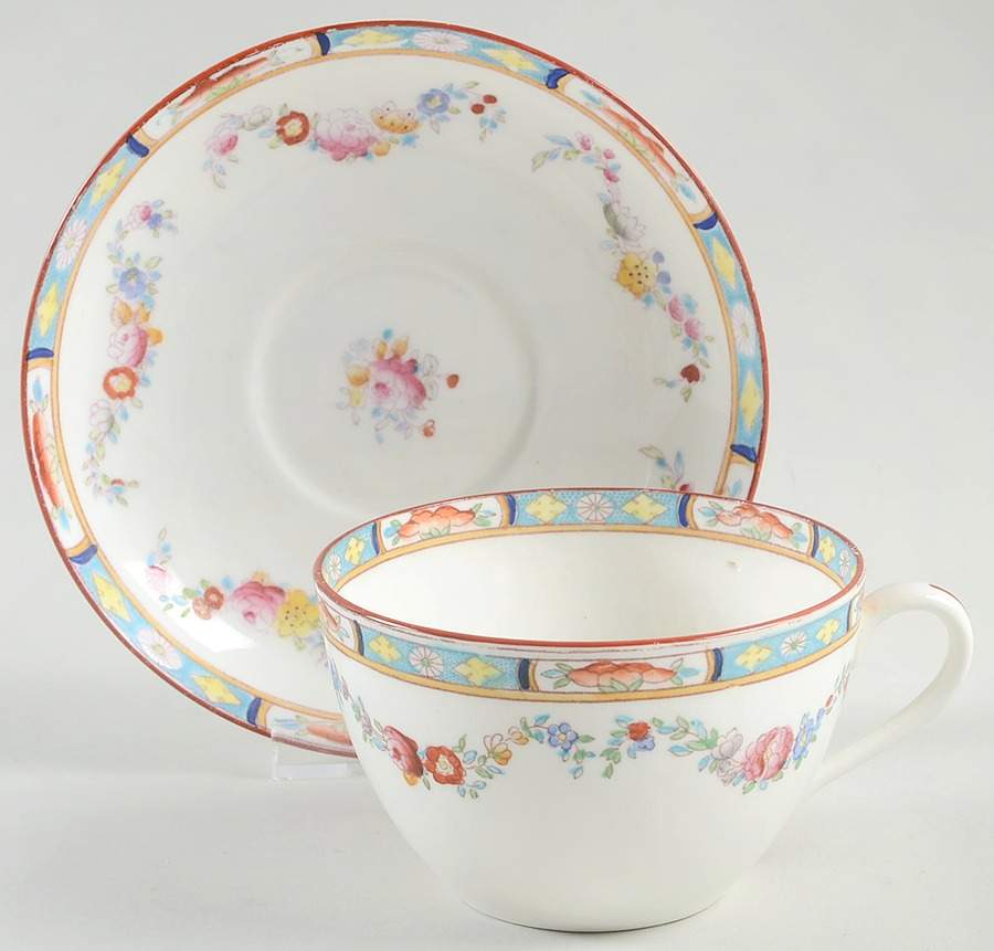 633 Flat Cup & Saucer Set by Crown Sutherland-1