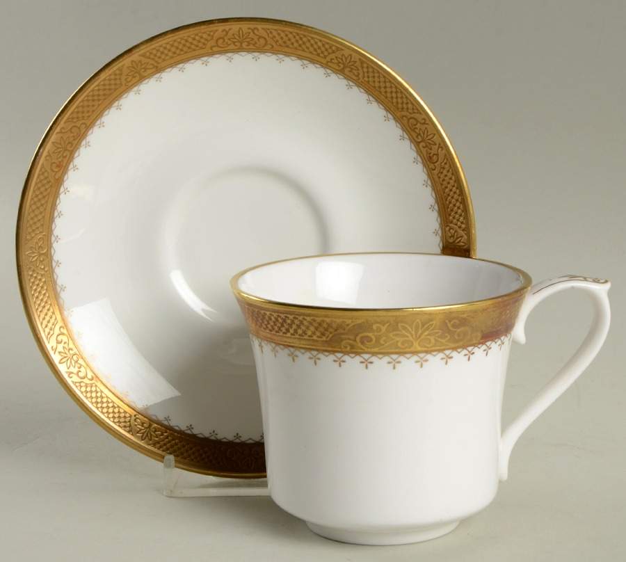 Castle of Mey Footed Cup & Saucer Set by Caverswall-1
