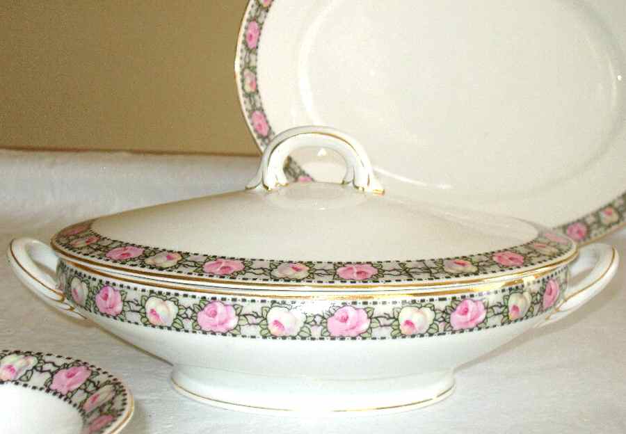 CTI49 Oval Covered Vegetable by Carl Tielsch-1