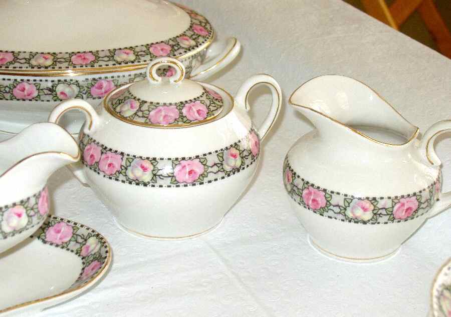 CTI49 Sugar Bowl & Lid by Carl Tielsch-1