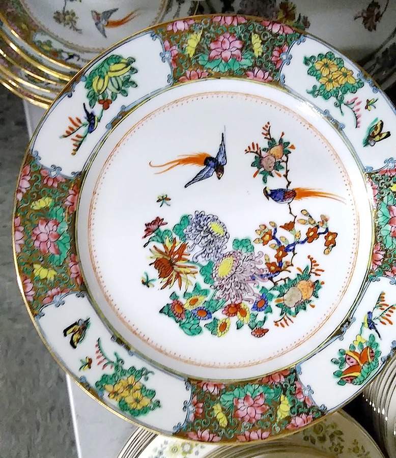 CX4 Luncheon Plate by China (Made in China)-1