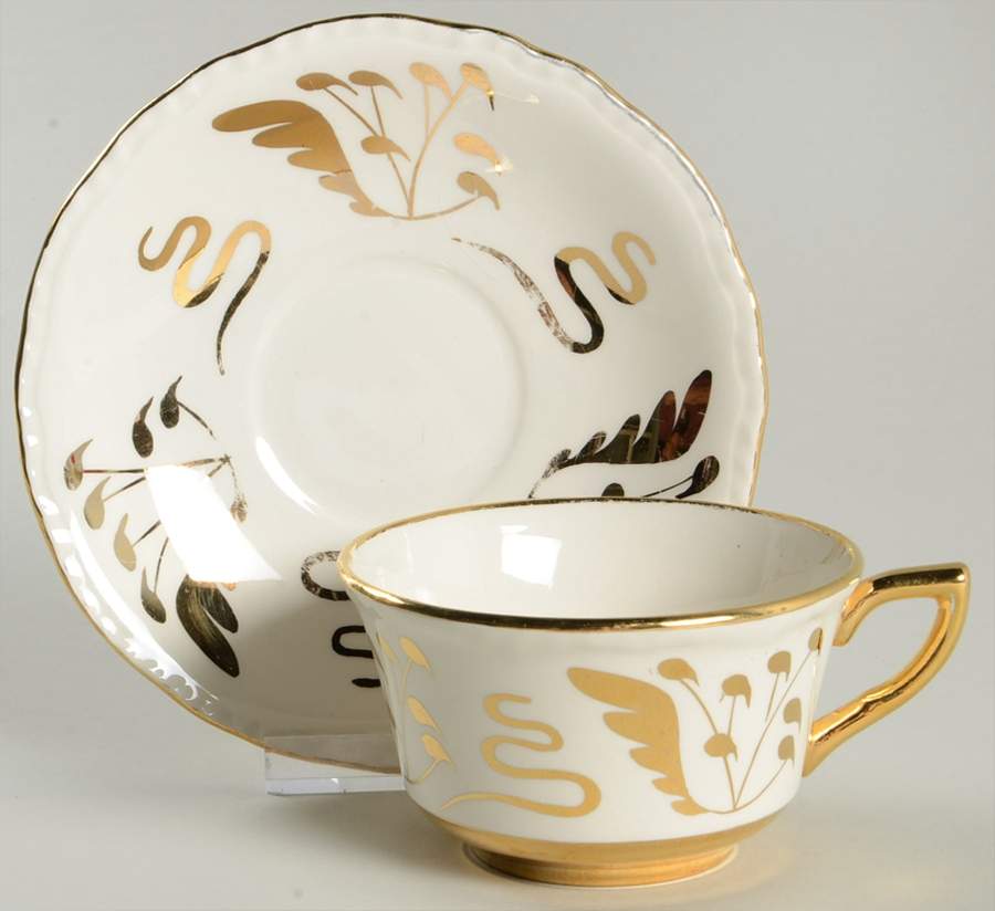 Abingdon Flat Cup & Saucer Set by Cumbow-1