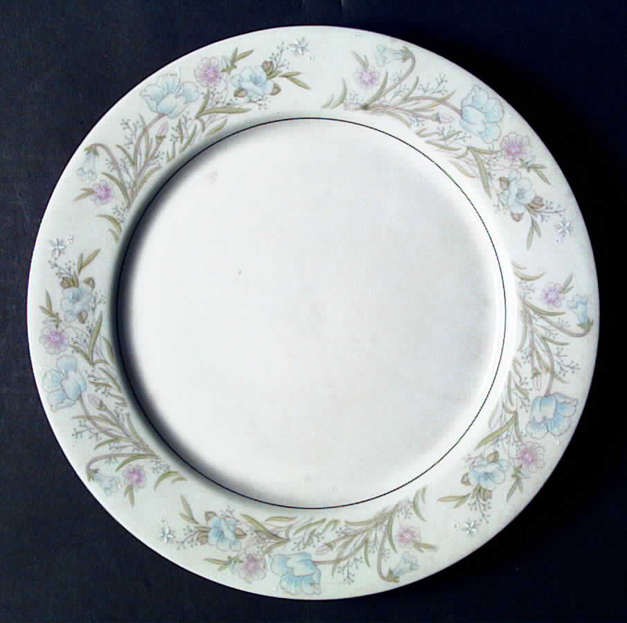 CST3 Dinner Plate by Crescent (Japan)-1