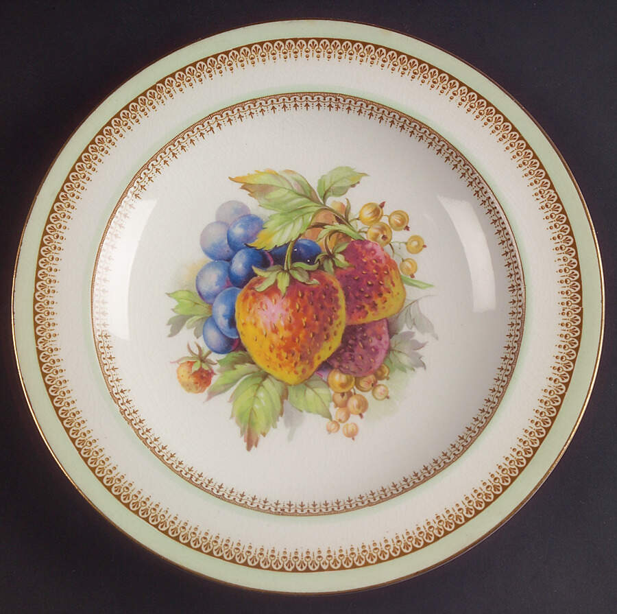 CRD118 (Green) Luncheon Plate by Crown Ducal-1