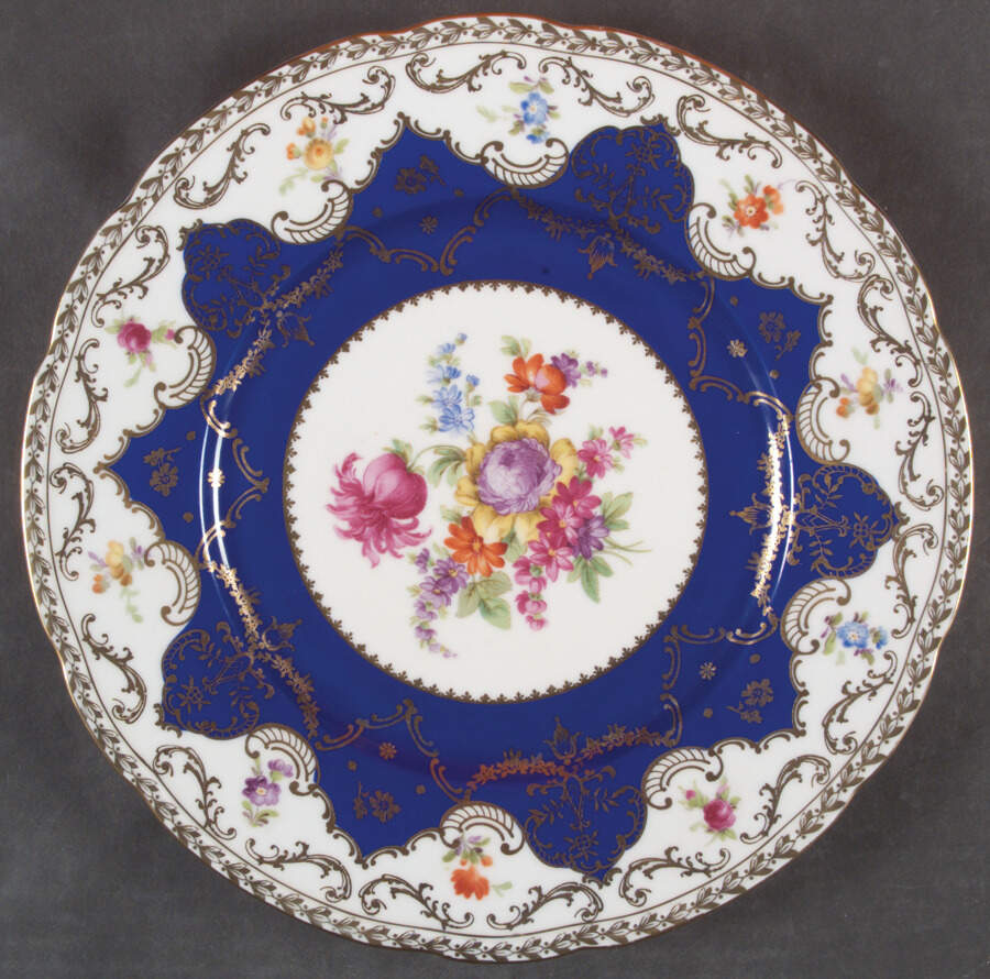CZE86 Dinner Plate by Czechia-Czechoslovakia-1