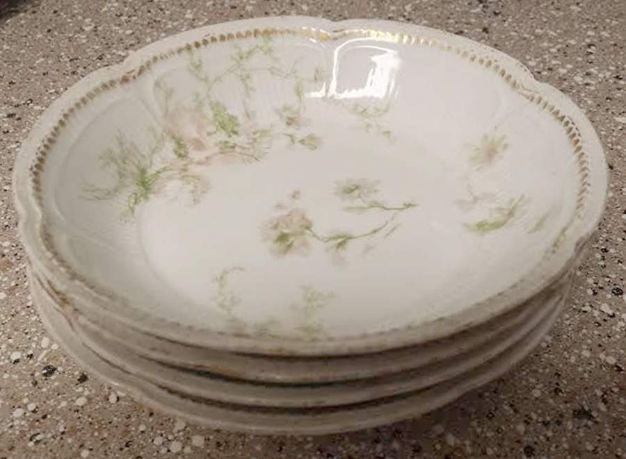 Schleiger 377a Fruit/Dessert (Sauce) Bowl by Charles Field Haviland-1