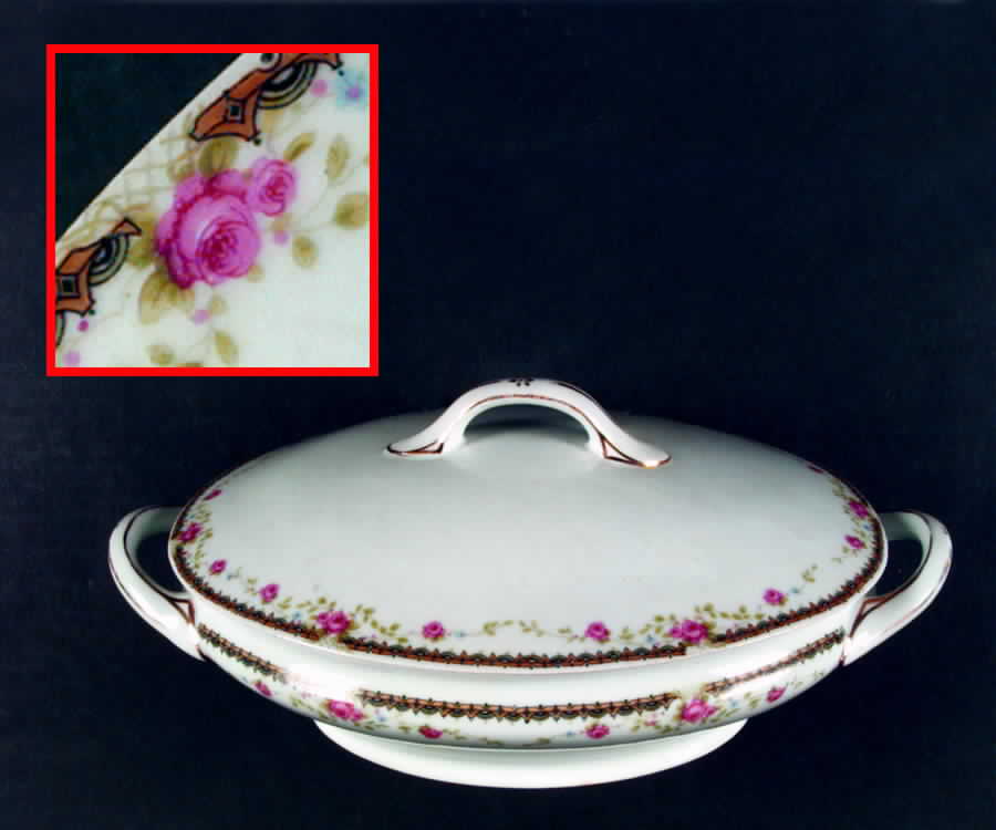 5290 Oval Covered Vegetable by Carlsbad-1