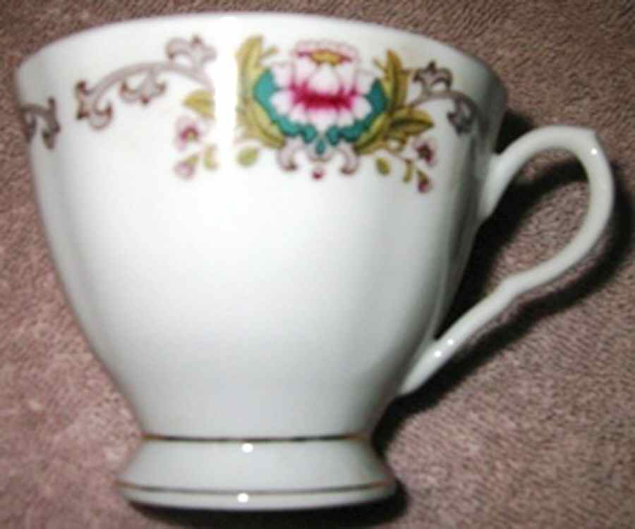 YSH2 Footed Cup by Yong Sheng Porcelain-1