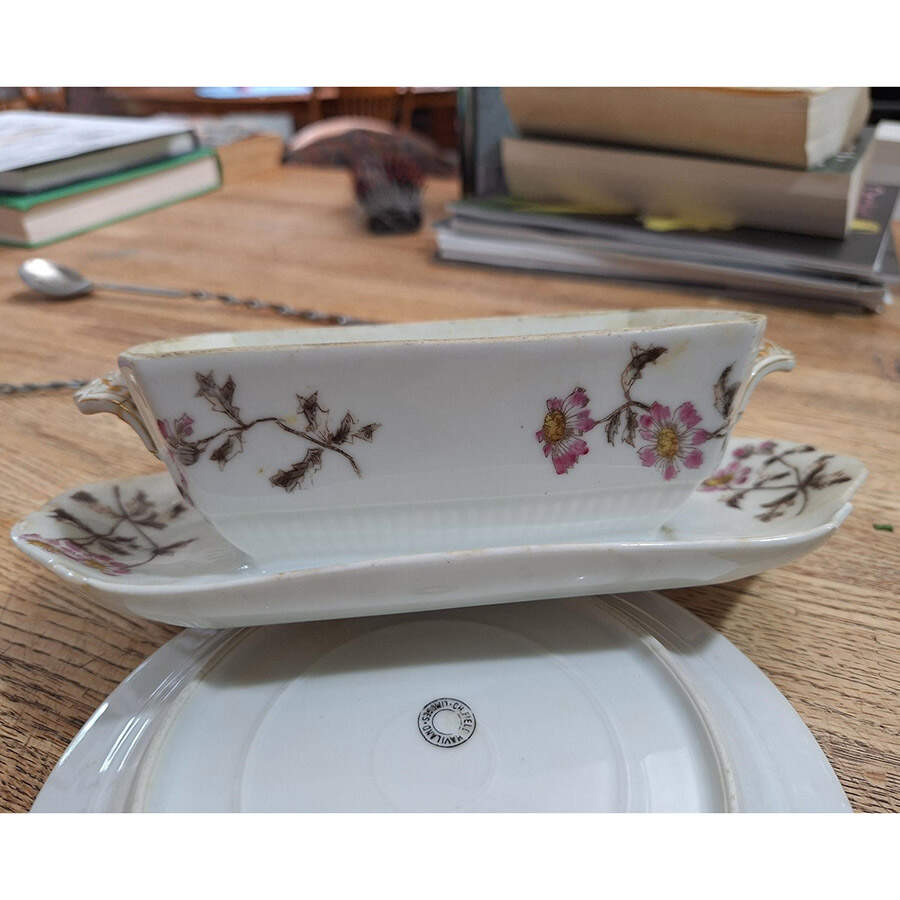 Schleiger 1311A Gravy Boat with Attached Underplate by Charles Field Haviland-1