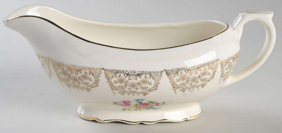CAN116 Gravy Boat by Canonsburg-1