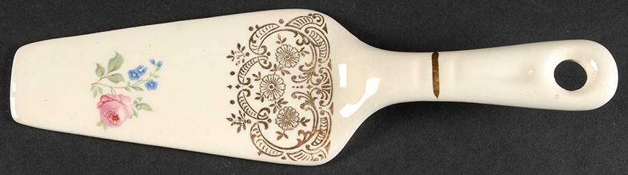 CAN116 Solid Ceramic Pie/Cake Server by Canonsburg-1