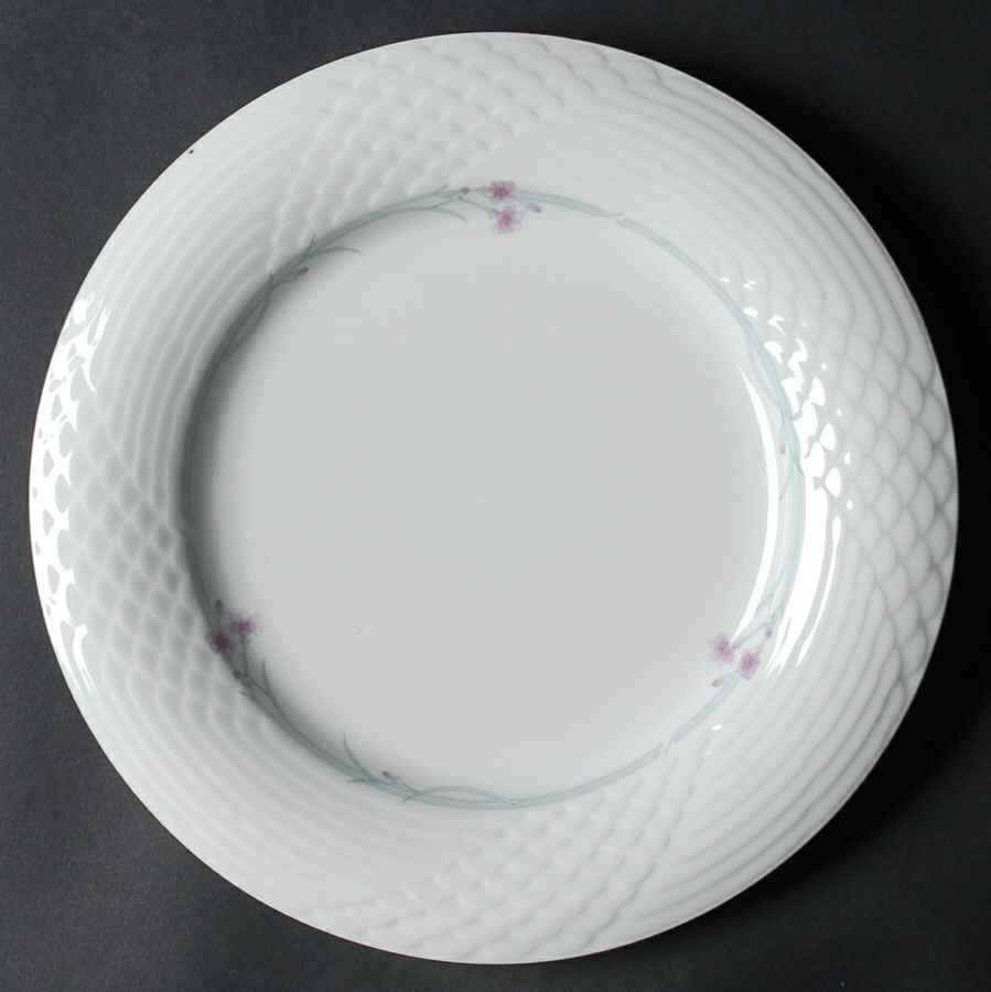 Aquamarine Dinner Plate by China Pearl-1