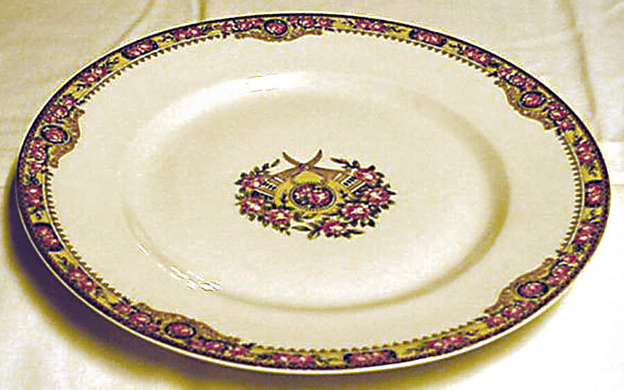 CHF604 Dinner Plate by Charles Field Haviland-1