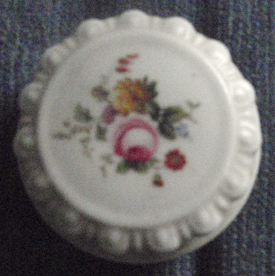 Ludlow Round Pill Box with Lid by Coalport-1