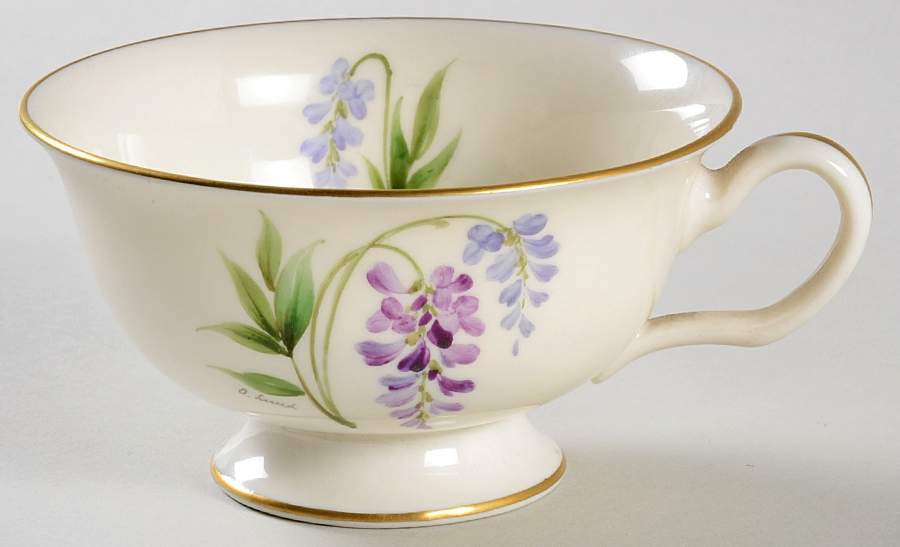 500 Footed Cup by Castleton (USA)-1