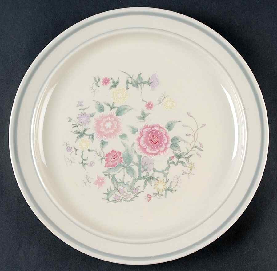 XIA7 Dinner Plate by Xiangtangpai-1