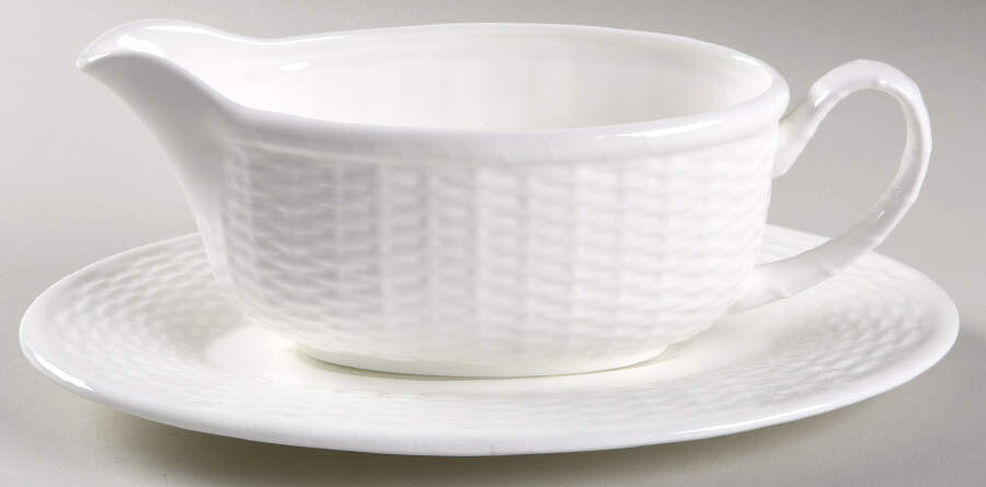 Nantucket Gravy Boat & Underplate by Coalport-1