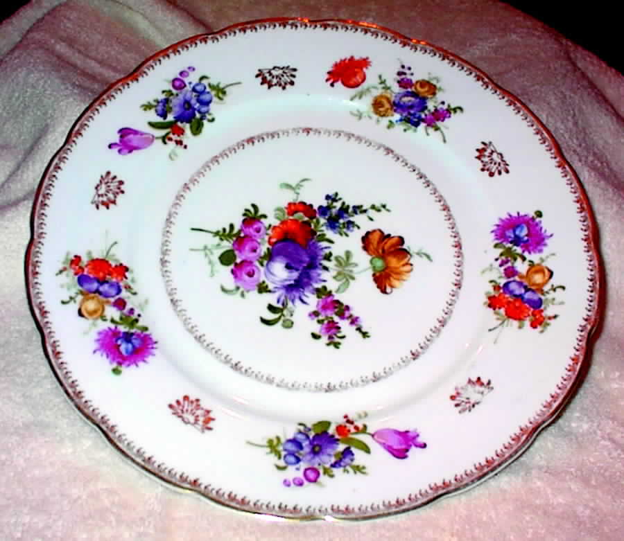 CZE94 Dinner Plate by Czechia-Czechoslovakia-1