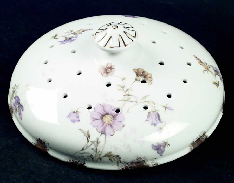 CHF625 Lid for Muffin Dish by Charles Field Haviland-1