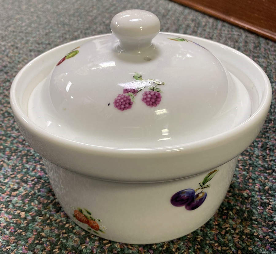 COB17 1 Qt Round Covered Casserole by BIA Cordon Bleu-1