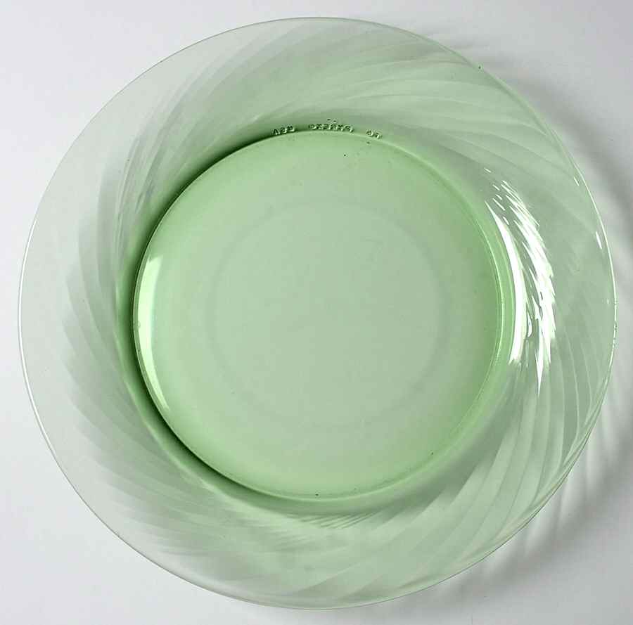 Festiva Spring Green (Corelle) Luncheon Plate by Corning Corelle-1