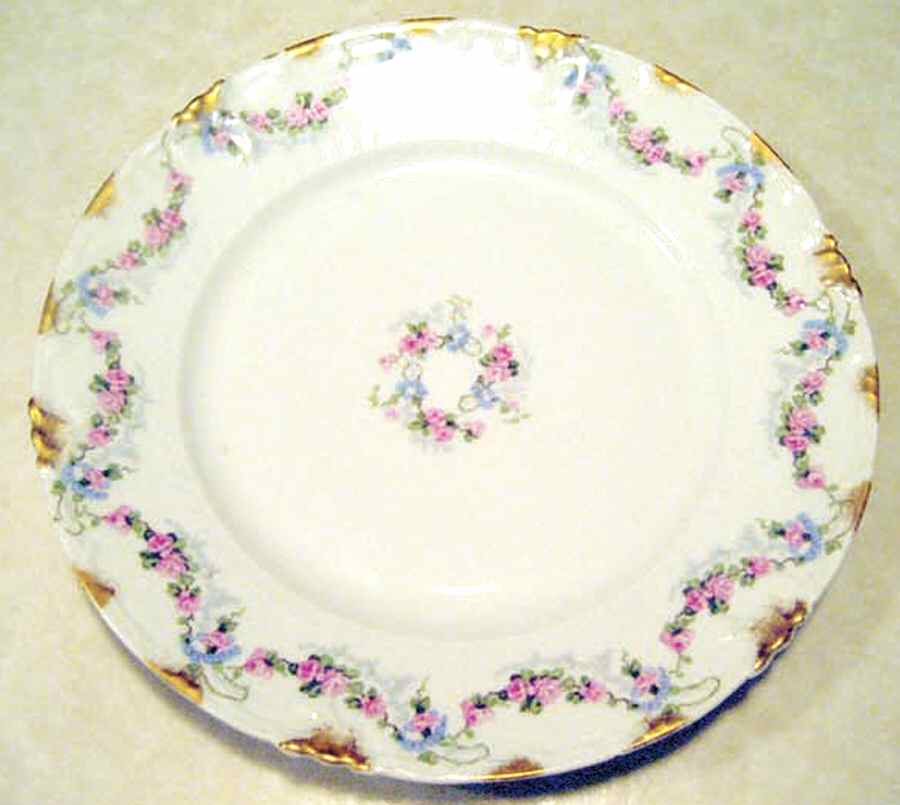 Schleiger 1323 Dinner Plate by Charles Field Haviland-1
