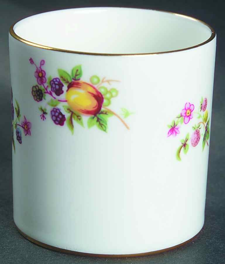 COA60 Cigarette Holder by Coalport-1