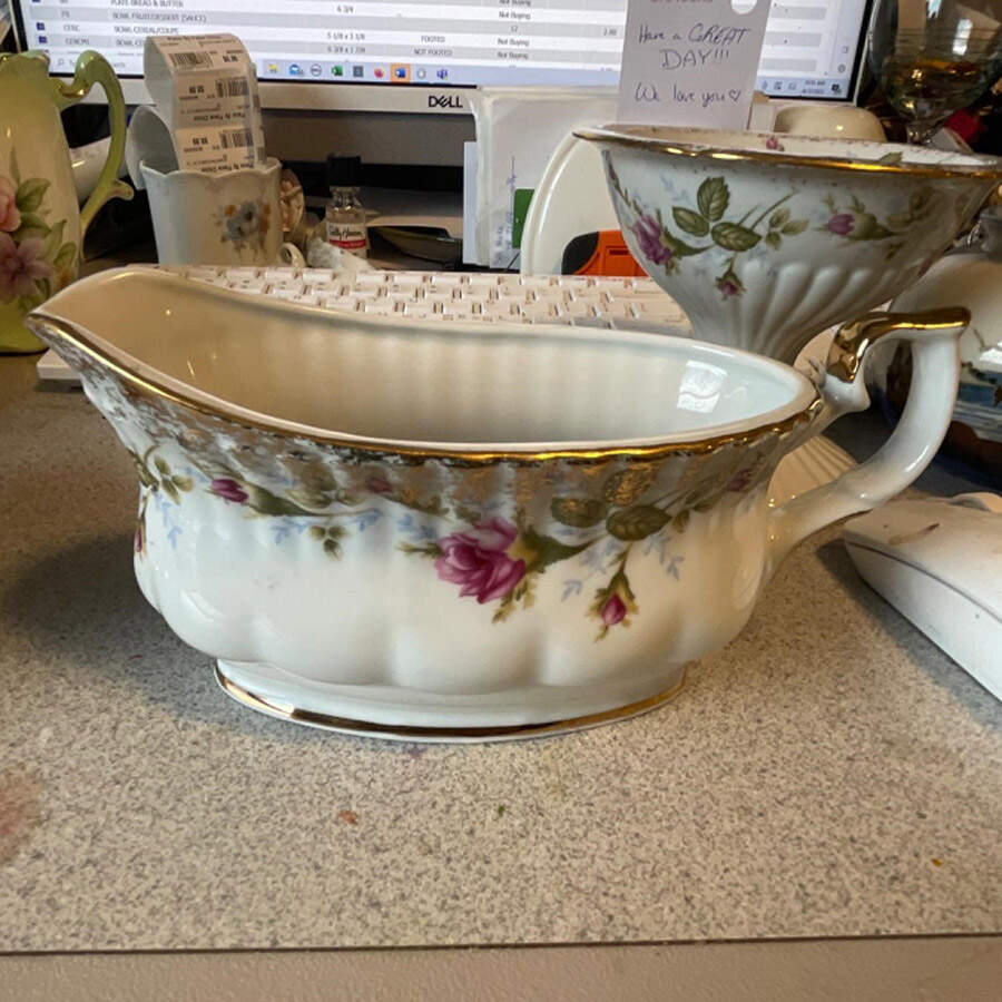 CHZ14 Gravy Boat by Chodziez-Poland-1