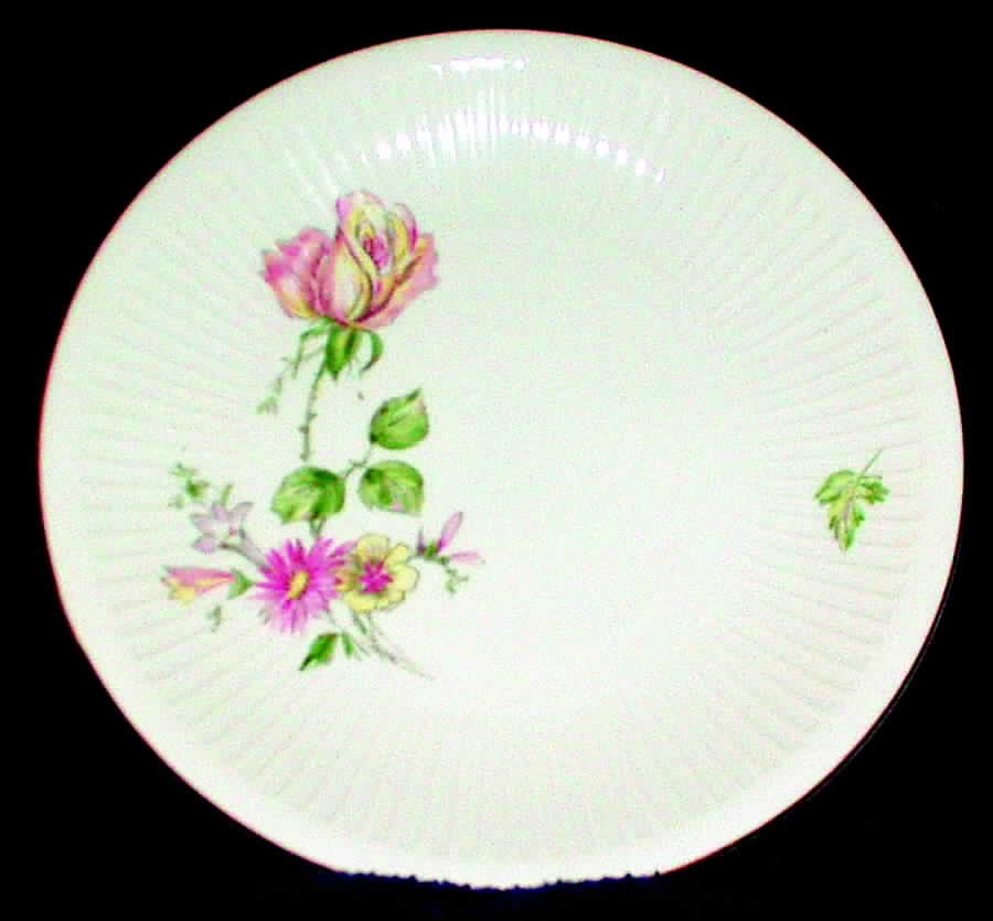 CDZ2 Dinner Plate by Creidlitz-1