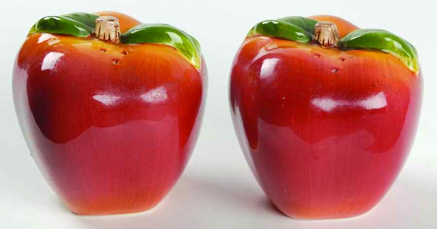 Apple Figural Salt & Pepper Set by Cracker Barrel-1